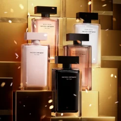 Narciso Rodriguez For Her EDP Confezione 50 ML Eau de Parfum + 50 ML Body Lotion + 50 ML Shower Gel