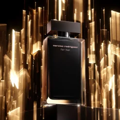Narciso Rodriguez For Her EDT Confezione 50 ML Eau de Toilette + 50 ML Body Lotion + 50 ML Shower Gel