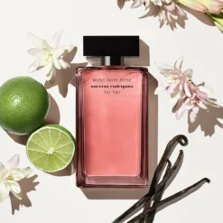 Narciso Rodriguez For Her MUSC NOIR ROSE Confezione 50 ML Eau de Parfum + 50 ML Body Lotion + 50 ML Shower Gel