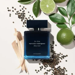 Narciso Rodriguez For Him Bleu Noir EDP Confezione 100 ML Eau de Parfum + 50 ML Shower Gel + 10 ML Travel Spray Eau de Parfum