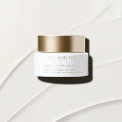 Nutri-Lumière SPF15