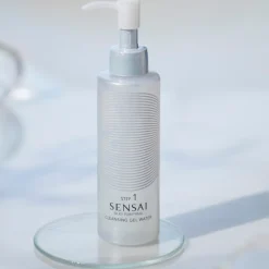 Silky Purifying Step 1 CLEANSE Cleansing Gel Water